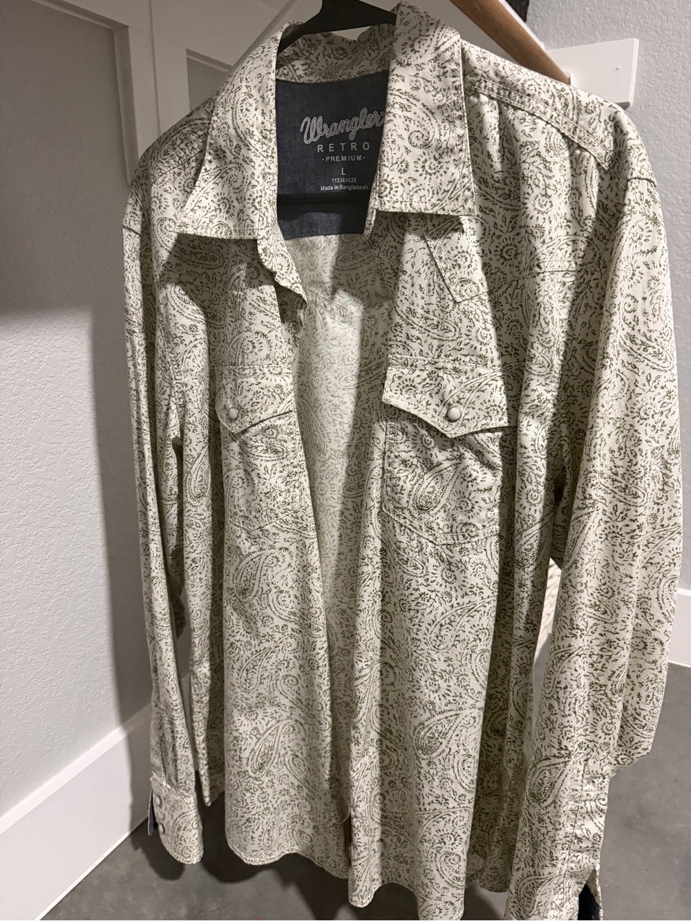 BNWT Men’s wrangler button up size large